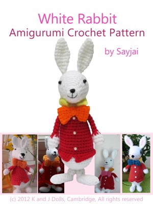  Amigurumi Pattern for a Bee, Ladybug and Flowers (Easy Crochet  Doll Patterns Book 4) eBook : Thawornsupacharoen, Sayjai: Books